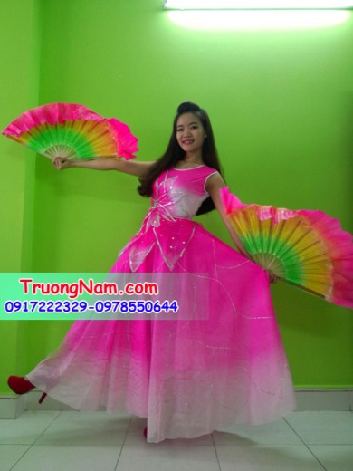 Thuê trang phục biểu diễn quận Bình Thạnh